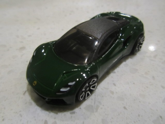 Picture 2 of 4