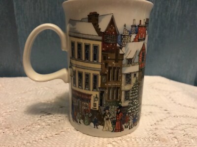 Dunoon Made In Scotland Bone China Christmas Carolers Scene Mug 10 Oz. 4''
