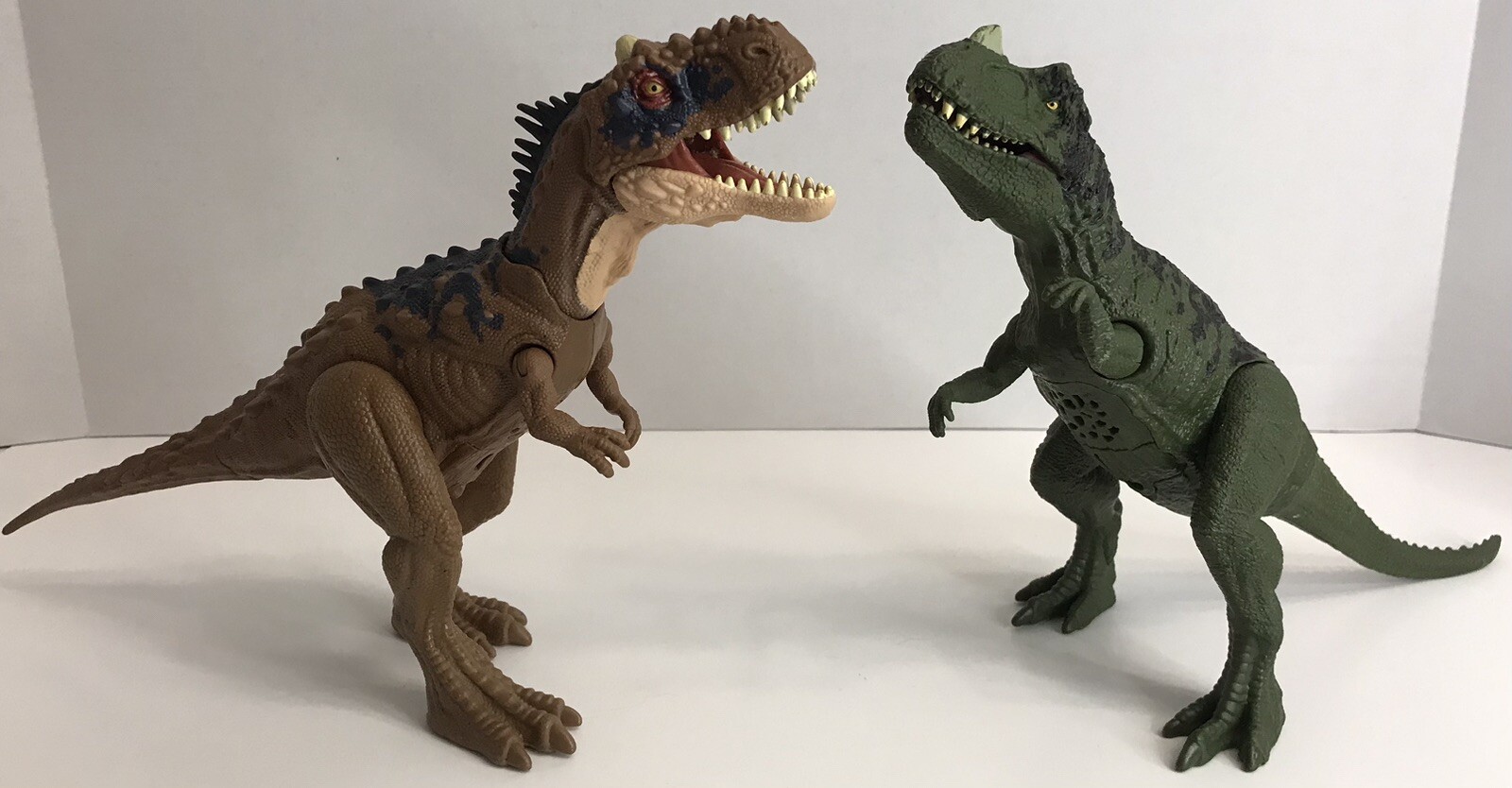 Jurassic World Dinosaurs Lot Of 2 Roar Strikers Rajasaur Ceratosaurus 8