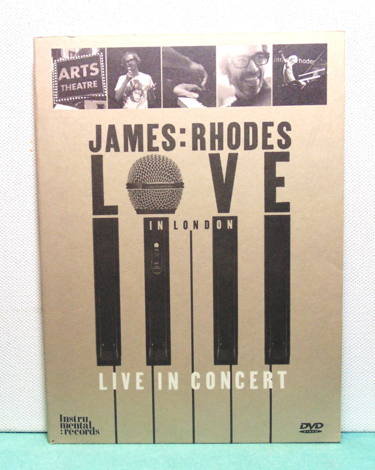 JAMES RHODES LOVE IN LONDON - LIVE IN CONCERT -----+ INSET --- SEE PHOTOS