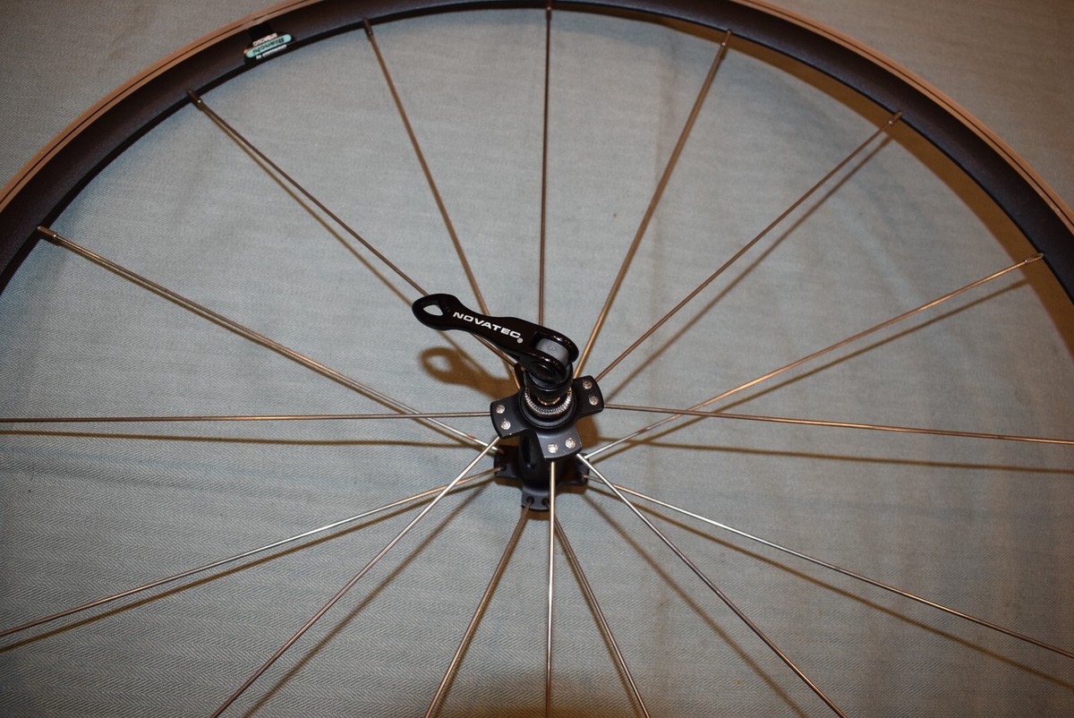 Bianchi Front road wheel 700C 622x13 18 hole 820 grams