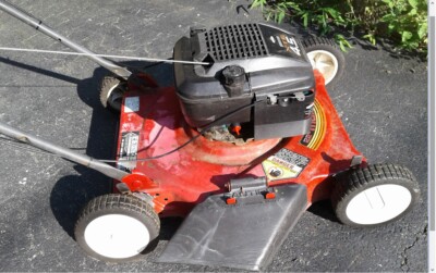 Murray lawn mower with Briggs & Stratton Quantum XTE engine