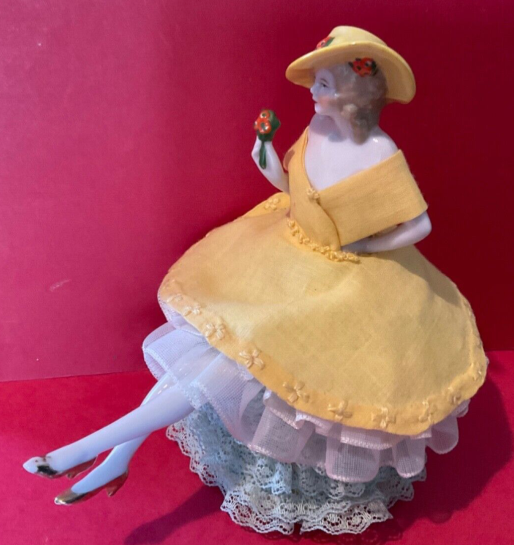 ANTIQUE ART DECO PORCELAIN PIN CUSHION DOLL 15CM TALL LEGS AND