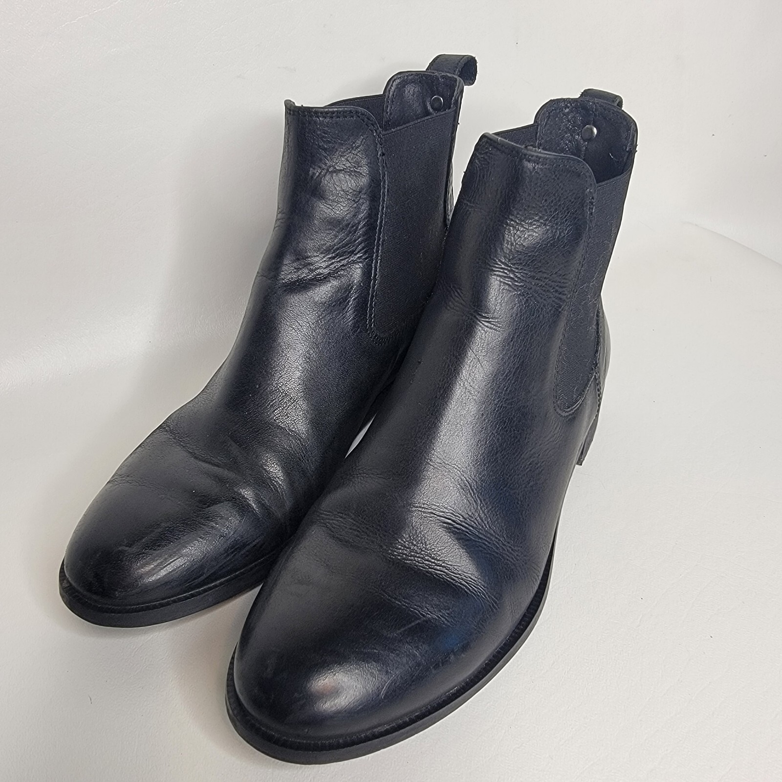 Coach and Four Women's Sz 7.5M Chelsea Boots Black Leather Made in Italy Pull-On