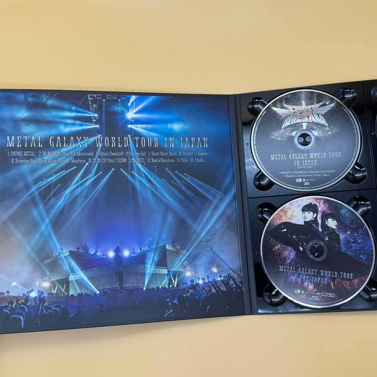 METAL GALAXY WORLD TOUR IN JAPAN(THE ONE限定版)(Blu-ray Disc+2CD)