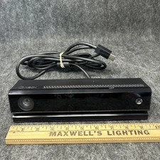 Microsoft Kinect for XBOX ONE Model 1520 Motion Control Gaming Camera UNTESTED