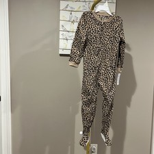 Carter's brown animal print Footed zipper closing pajamas One Piece size 4 NEW