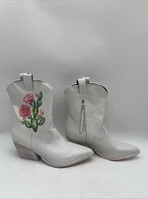 GOLO Jesse Cactus White Leather Pointed Toe Side Zip Western Booties Size 10