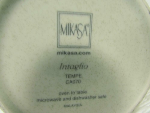 Tempe by Mikasa Creamer Intaglio Stoneware Tan Border Red Swags b254 - Picture 2 of 2