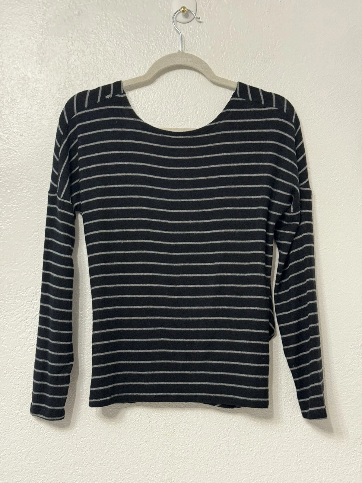 beyond-yoga crossbody back long sleeve soft stripes shirt