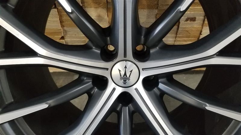 2023 MASERATI GRECALE TROFEO 21X10" WHEEL RIM WITH TIRE