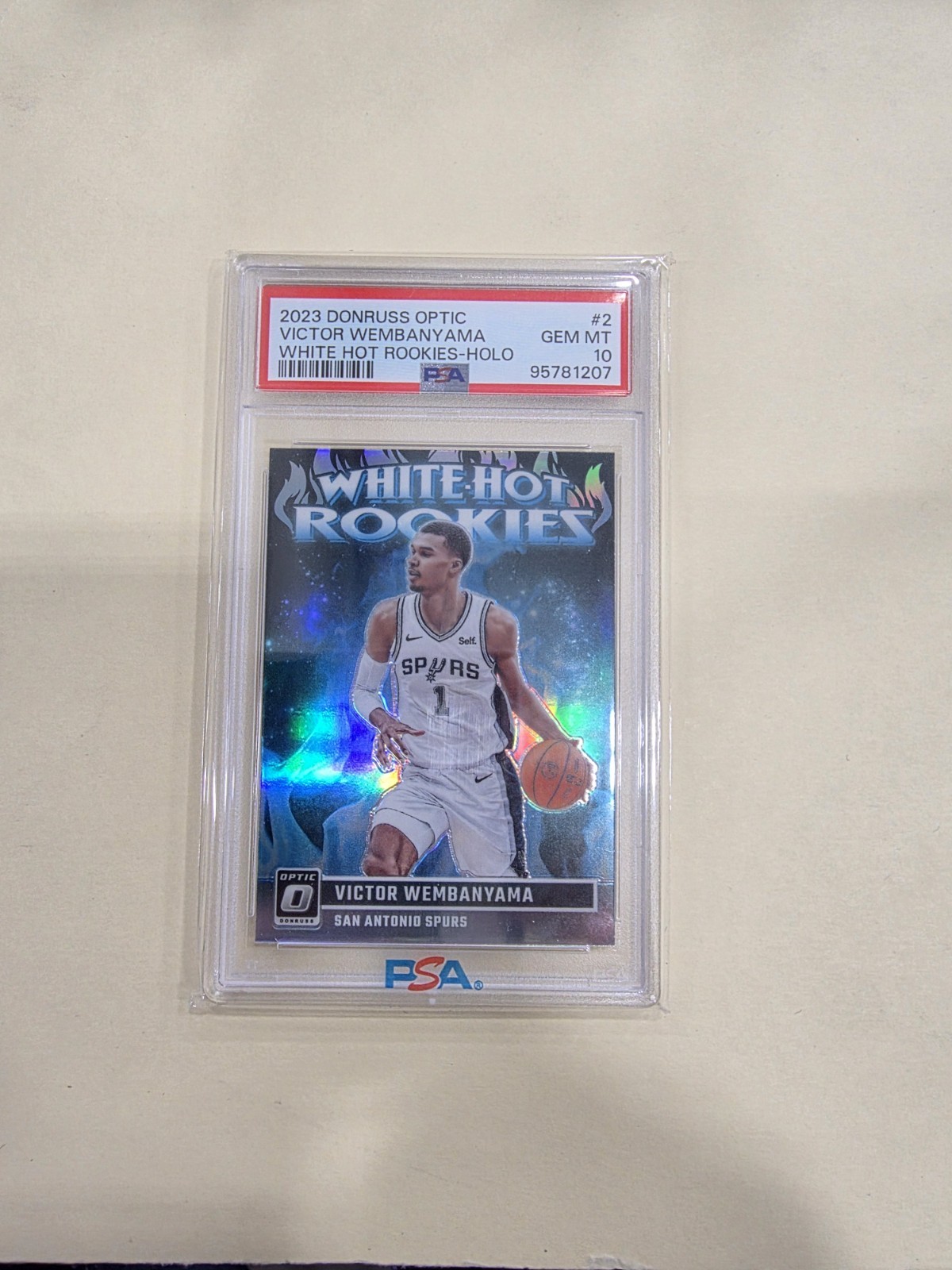 2023-24 DONRUSS OPTIC WHITE HOT ROOKIES HOLO VICTOR WEMBANYAMA PSA 10 GEM-MINT 