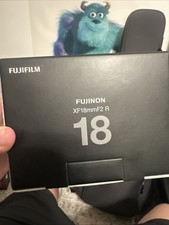 Fujifilm XF18mm F2 R Lens with Fuji Hood