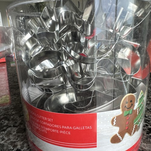 Wilton 17 Piece Metal Holiday Cookie Cutter Set Christmas Shapes Storage Bucket