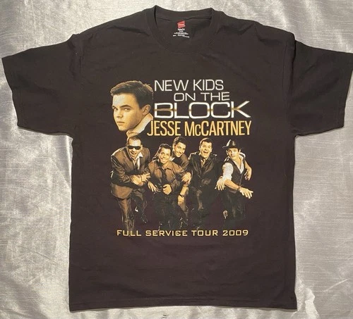 Vintage 2009 New Kids on the Block Tour Band Graphics Black 2000s vintage concert t-shirt, vintage, size L, single stitch, B+ condition
