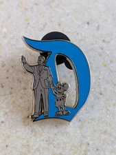Rare Walt Mickey Partners Statue D Mystery Key To Disneyland 70th Exclusive Pin