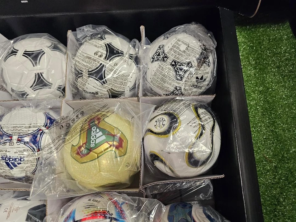 ADIDAS WORLD CUP HISTORICAL MINI SOCCER BALL SET FIFA WORD CUP 2026 - Image 3 of 4