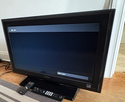 Sony Bravia 26  LCD TV KDL-26L5000 With 2 Remotes & Stand S Video Retro Gaming