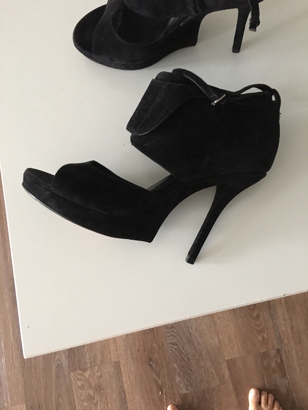 SAINT LAURENT YSL YVES SAINT LAUREN TACCO APERTO SCAMOSCIATO NERO TAGLIA IT 39 US 9 MADE IN ITALY