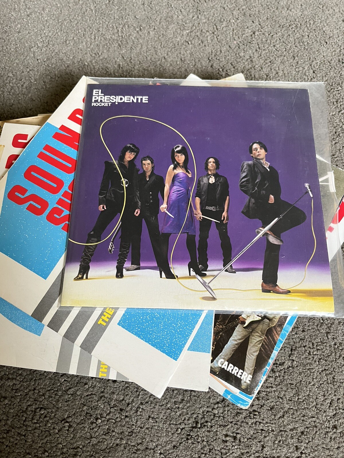 Vinyl records  JOBLOT 26 x 7” SINGLES. Indie, Rock and Pop +-image