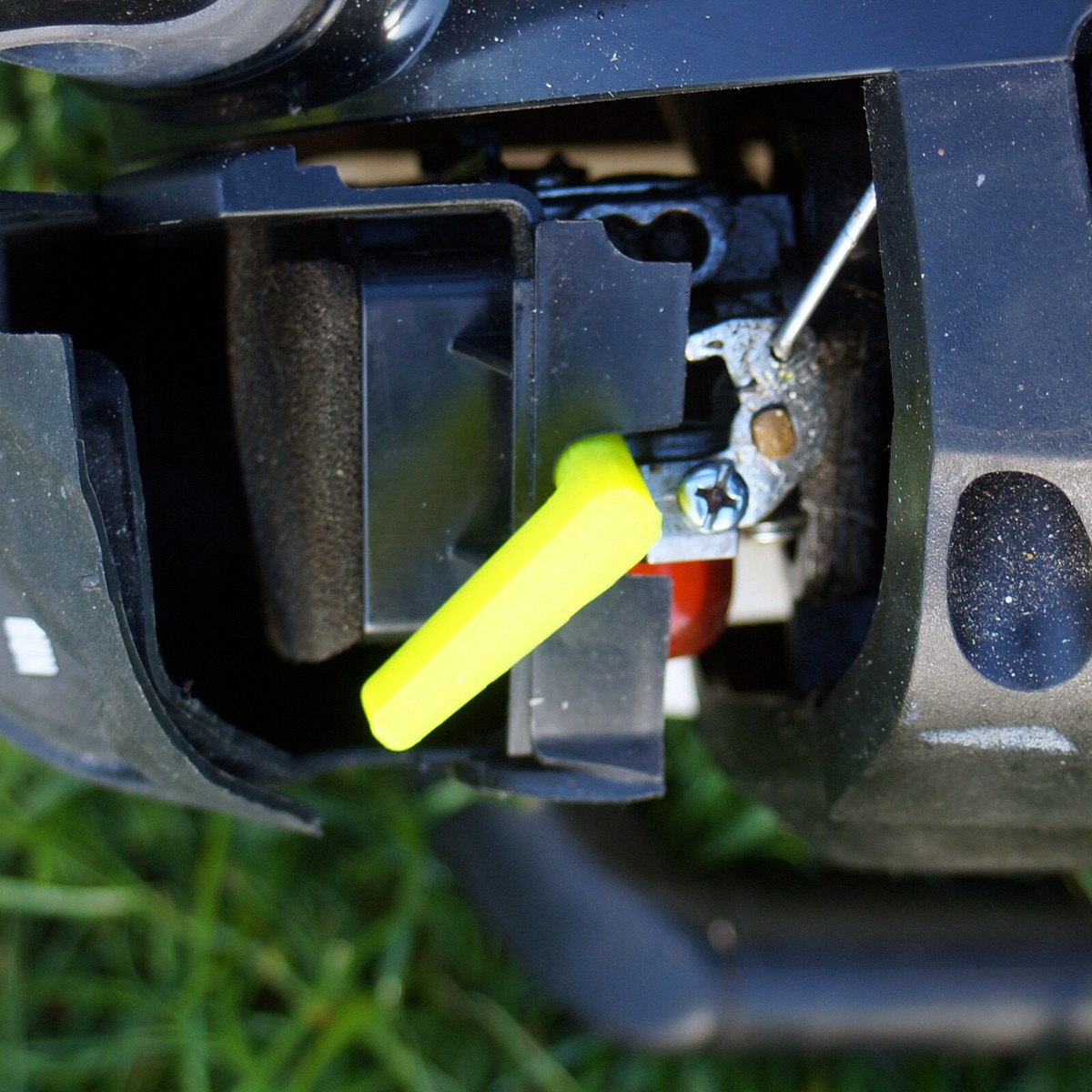 Leva Comando Per Soffiatore Husqvarna – Ricambio Originale 545157104