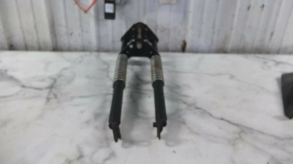 90 Jawa 210 Sport Alley Cat ciclomotor horquillas delanteras amortiguadores tubos Foto 2 de 4