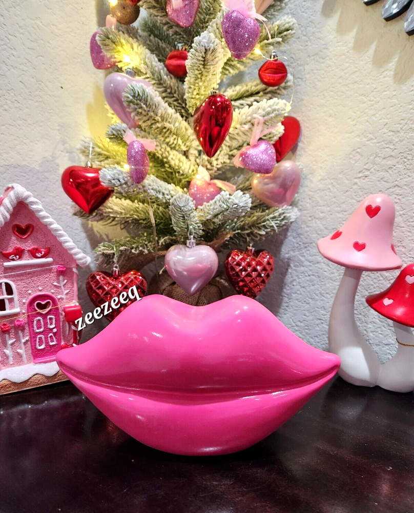 Valentines Day Pink Lips Resin Figurine Tabletop Decor
