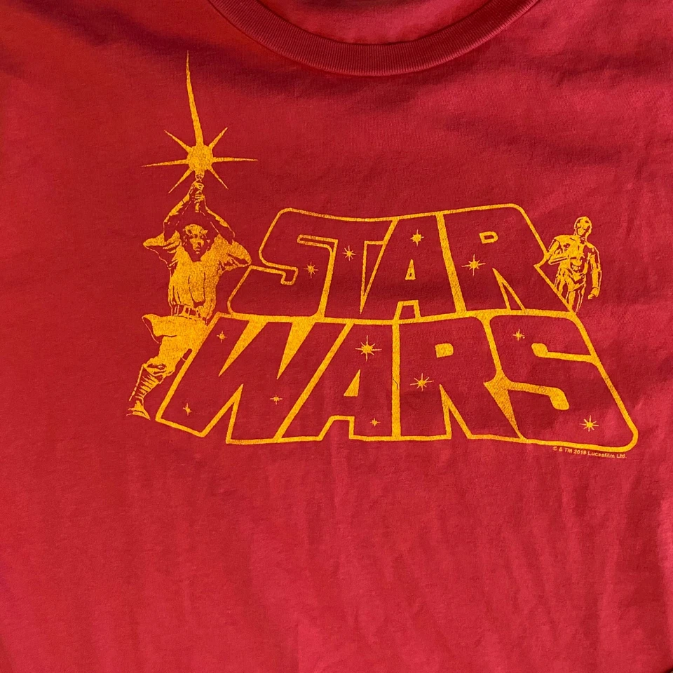 Camisa Junkfood Star Wars Unisex Roja Talla XL Luke C-3PO De Colección Foto 3 de 4