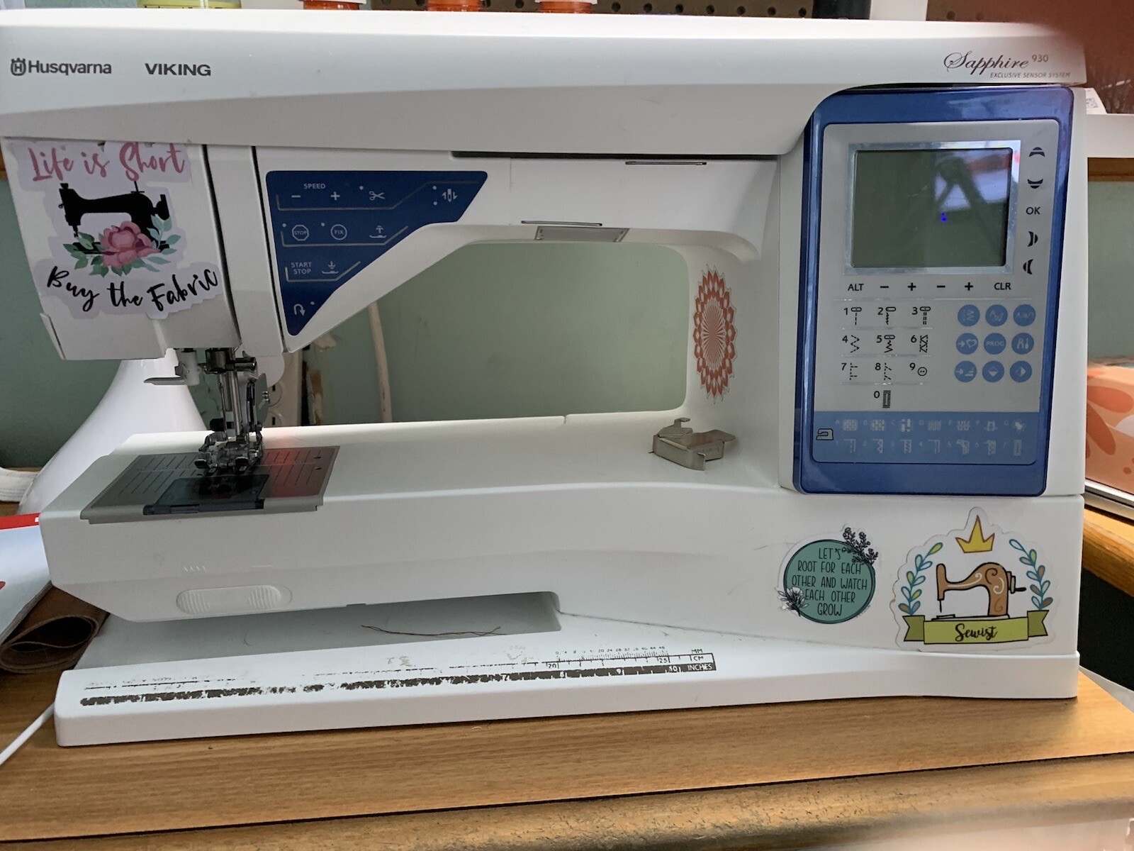 Husqvarna sapphire 930 Sewing Machine eBay