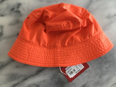 100% authentic unisex Valentino Garavani orange bucket hat  display picture 2