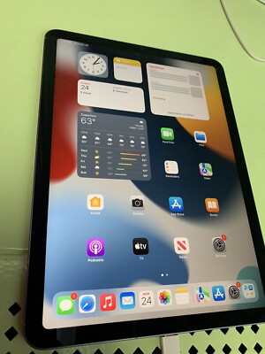 Apple iPad Air 5th Gen. 64GB, Wi-Fi + 5G (Unlocked), 10.9in