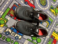 nike shoes black 7 youth