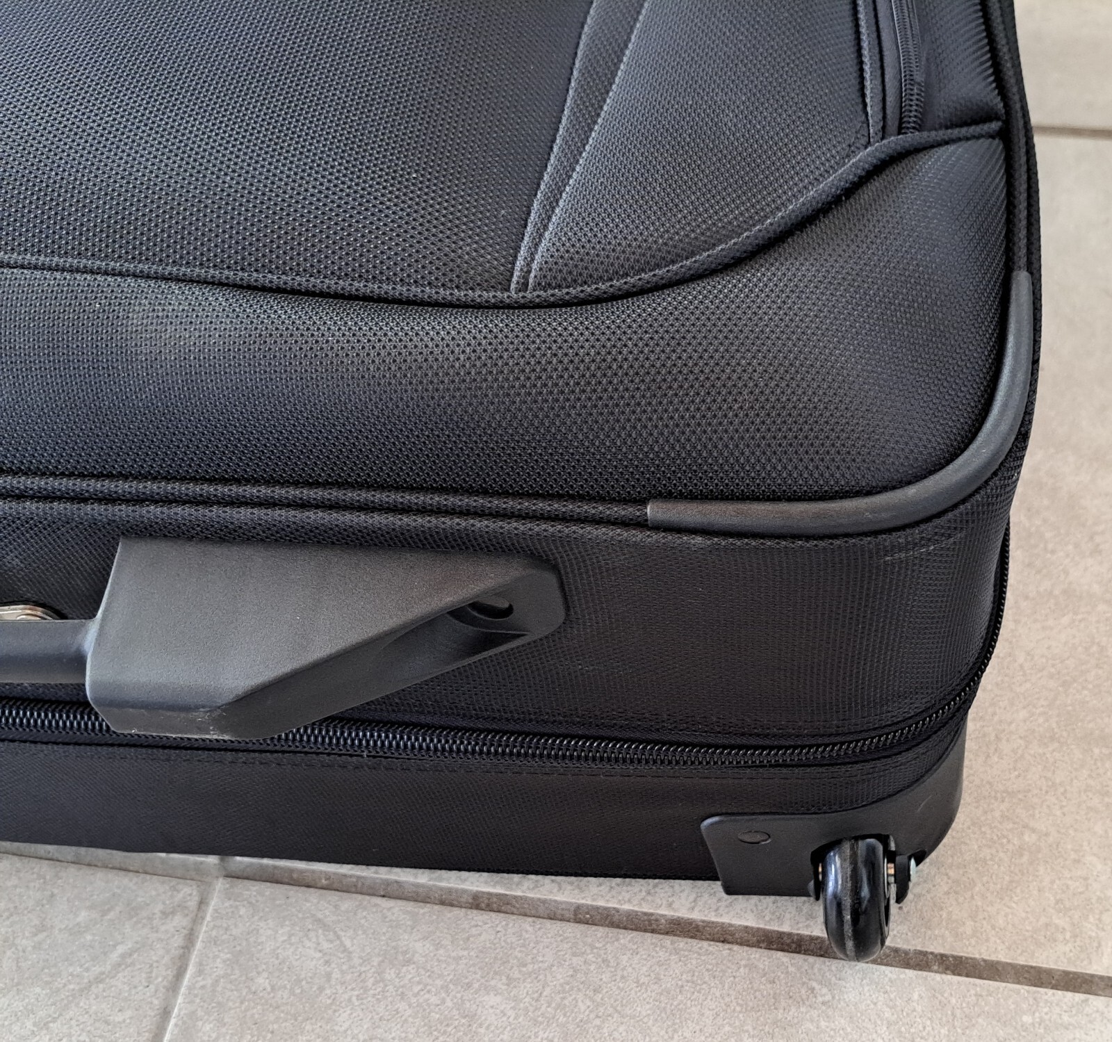 SwissGear Premium Rolling Garment Bag Blackwith Hanging Feature eBay