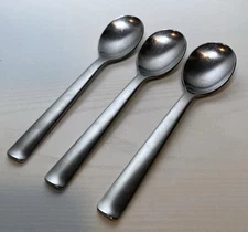 Robert Welch Svenska Place Oval Soup Spoon Satin KOREA 18/10 - Set Of 3