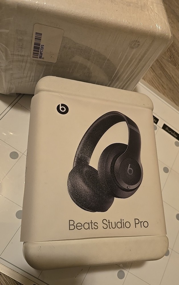Beats Studio Pro Bluetooth Wireless Headphones (MQTT3LLA) Factory Sealed.