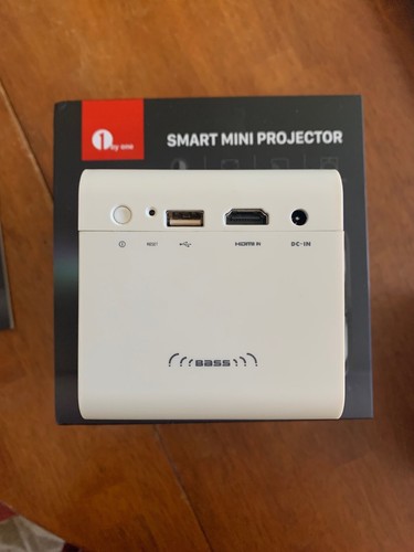 1ByOne GoSho Smart Mini Projector - Picture 5 of 6