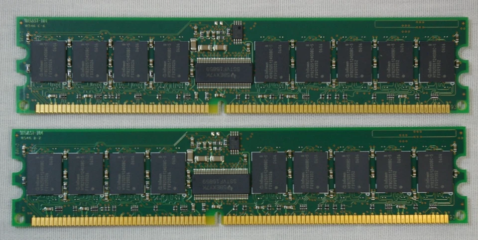 Lote de 2 Dos Módulos Usados HP 1GB PC3200 DDR400 CL3 ECC Registrados DIMM-373029-051 Foto 2 de 2