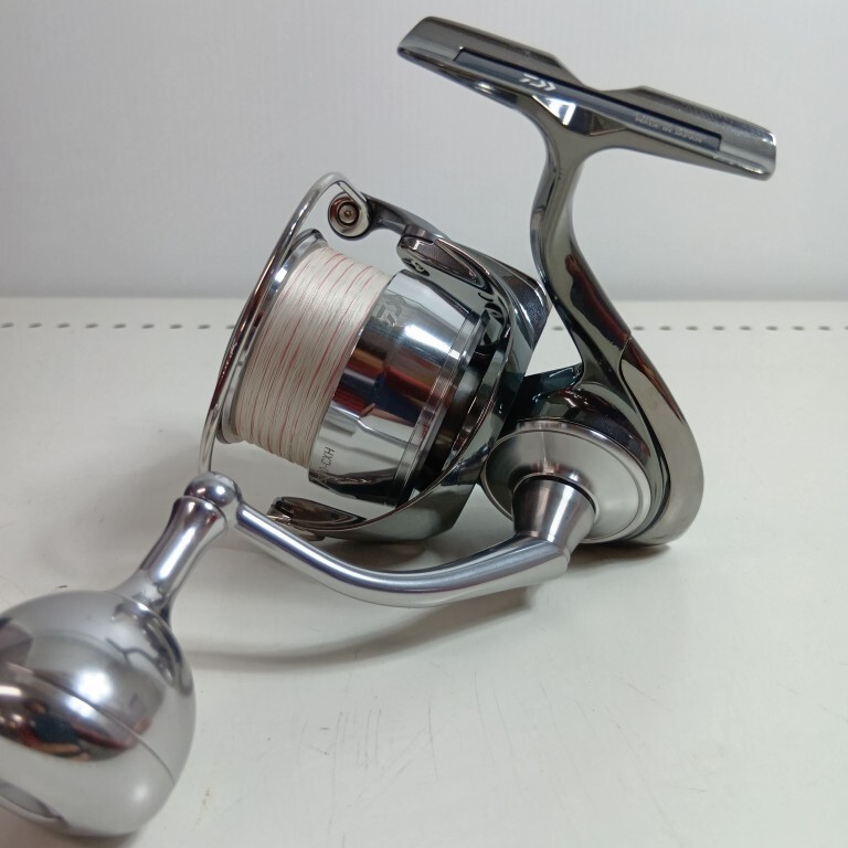 Daiwa 22 Exist Lt5000-xh Spinning Reel Fishing Gear 00061106