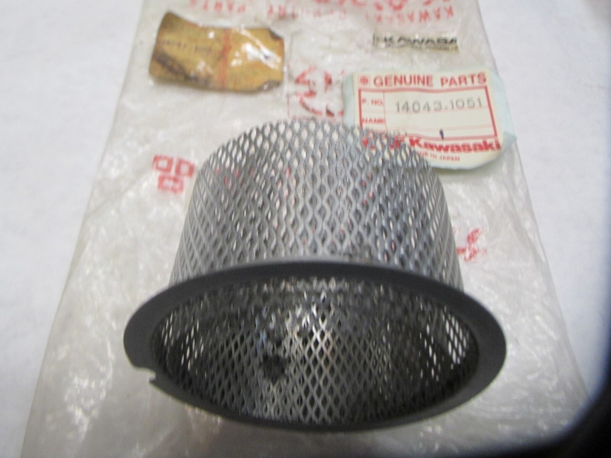 NOS OEM Kawasaki ZX750 GPz 750 Turbo Oil Filter 14043-1051 | eBay