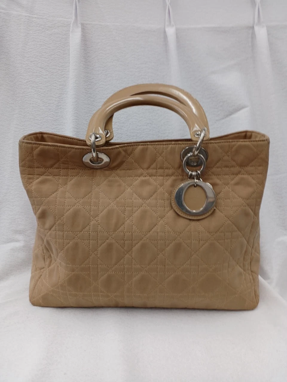 Sac à main Christian Dior Lady beige 12,2 pouces