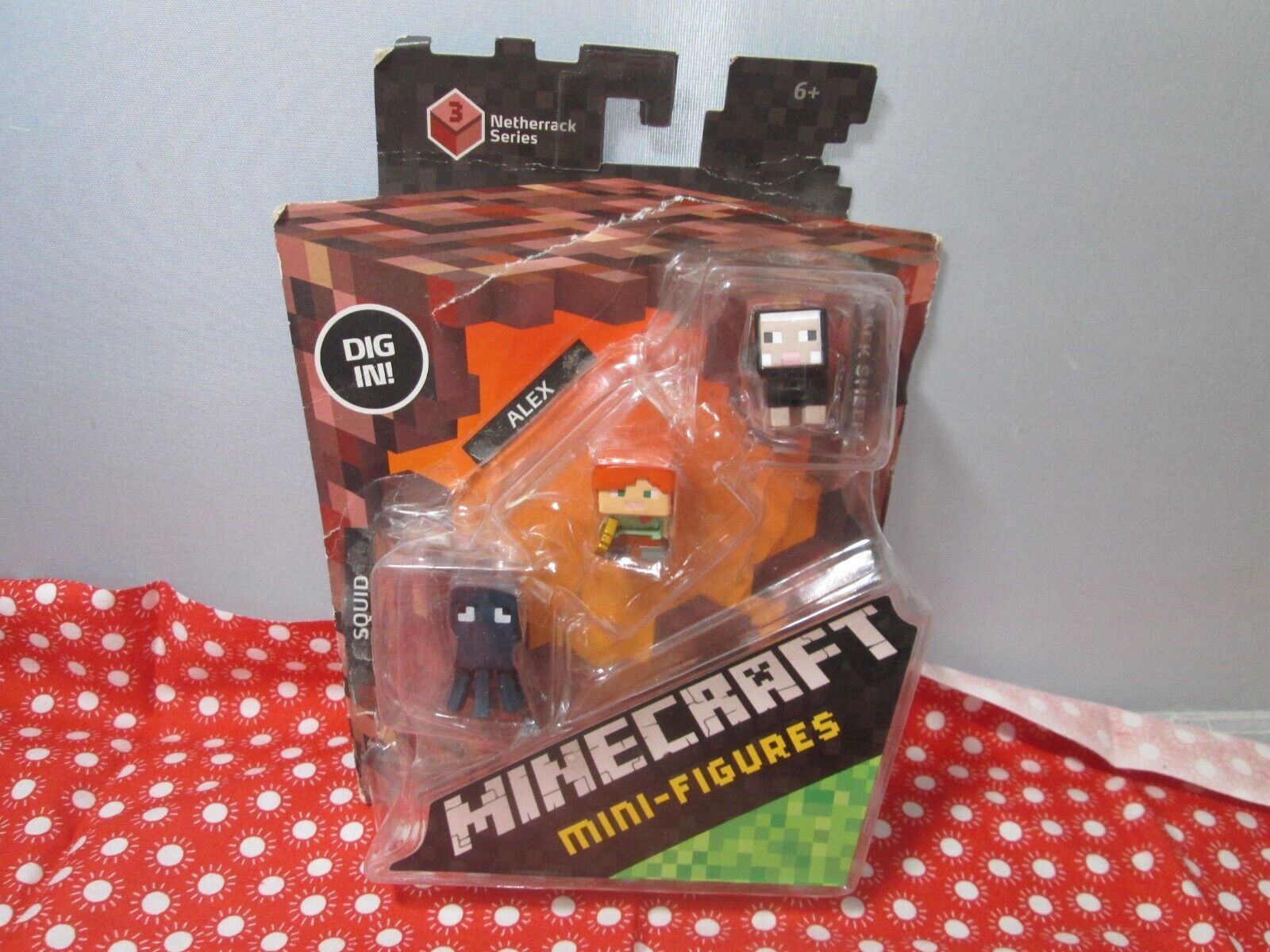 MINECRAFT 2,5 cm / 1 ACTION FIGURES SQUID , ALEX , BLACK SHEEP NETHERRACK  SERIES 3 MOJANG - MATTEL CKH40