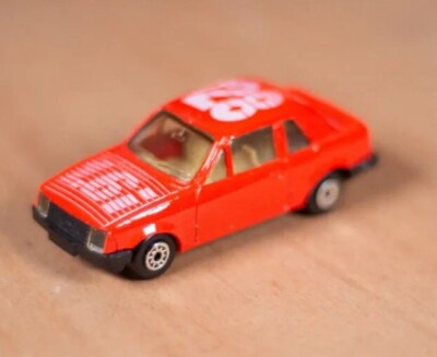 McToy FORD ESCORT 1,6i 28  METALL Diecast M.C. TOY rot Modellauto wie NEU mc toy