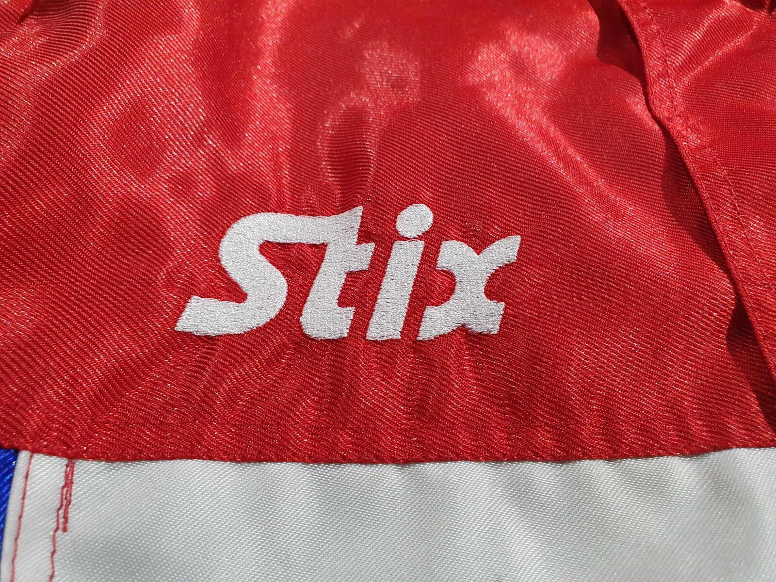 Foto 11 di 14