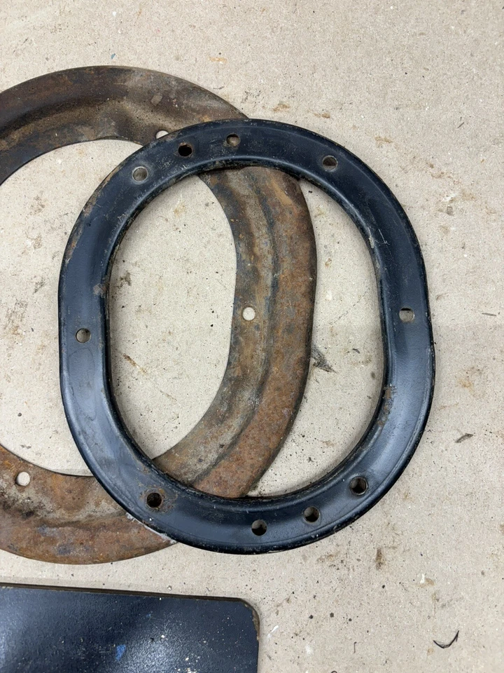 1973 1977 78 1980 Chevrolet C20 C10 K10 GMC Sm465 Transmission Shift Boot Bezel - Image 2 of 4