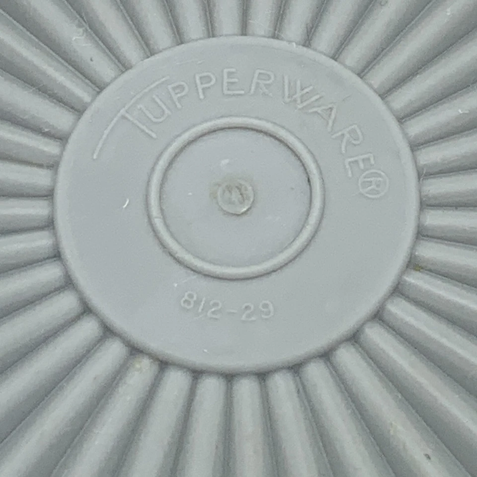 Tupperware Replacement Lid Seal #812-29 Round Starburst Grey - Image 2 of 3