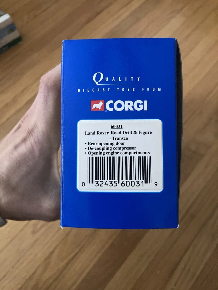 Corgi Land Rover, Road Drill & Figure - Transco. 60031 . 2001 Corgi Classics Ltd - Image 3 of 4