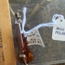 Violin Lapel Pin Amber