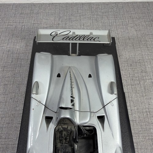 Voiture miniature moulée sous pression Hot Wheels 1:18 Silver Cadillac LMP Northstar Le Mans 2000 - Photo 9/10