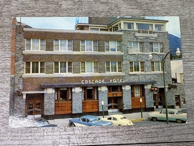 Vintage CASCADE HOTEL Banff Alberta Postcard 1950s Classic Cars Travel Canada
