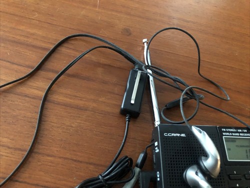 C.Crane CC Skywave SSB AM FM SW LSB USB AIR Portable Radio Tested & Ear Buds - Picture 5 of 8